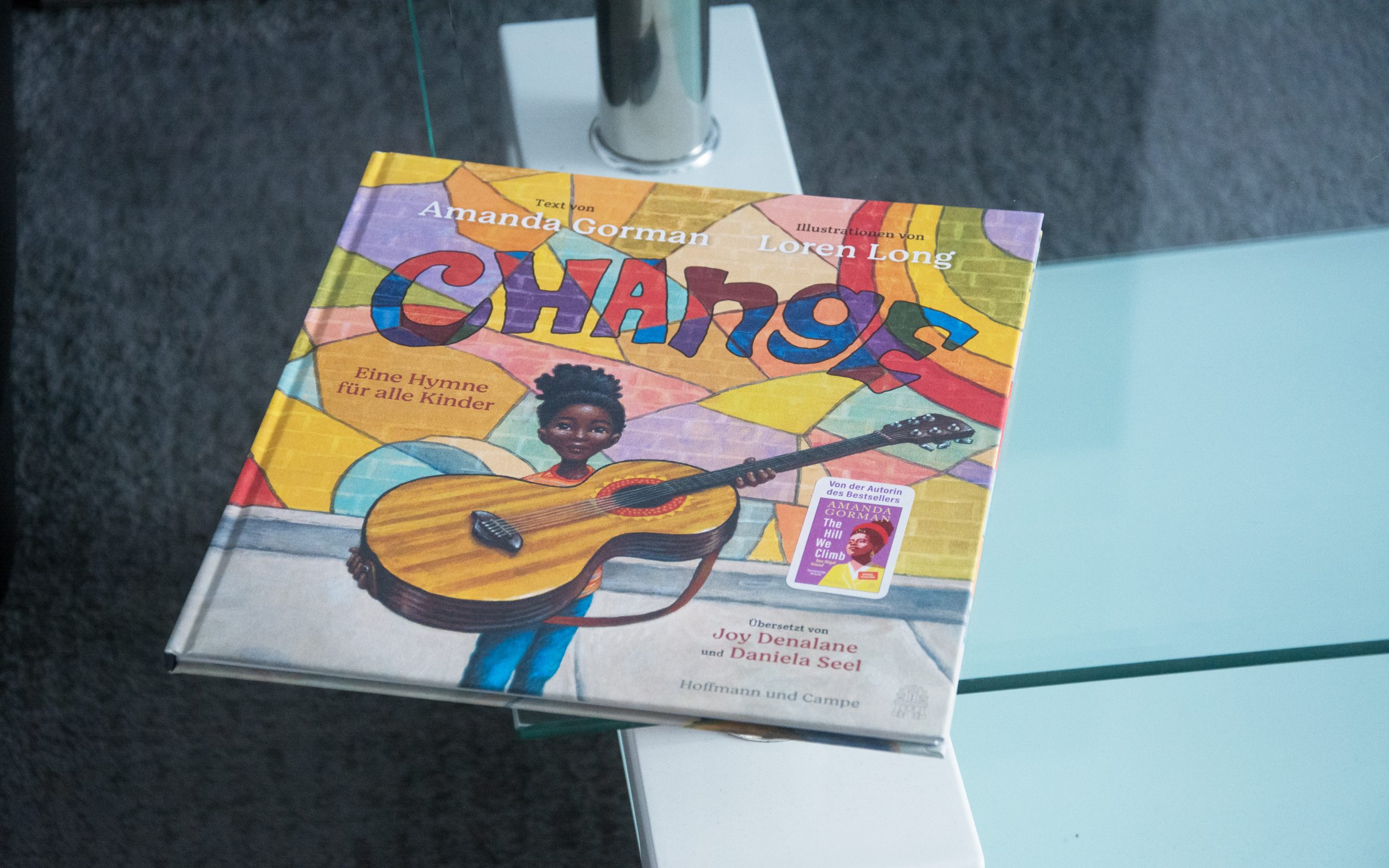 »Change! Eine Hymne für alle Kinder« von Amanda Gorman & Loren Long